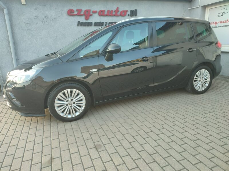 Opel Zafira 7-osób bezwypadkowa wyposażenie Gwarancja C (2011-)