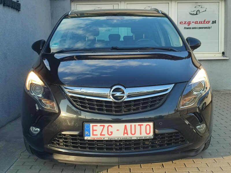 Opel Zafira 7-osób bezwypadkowa wyposażenie Gwarancja C (2011-)