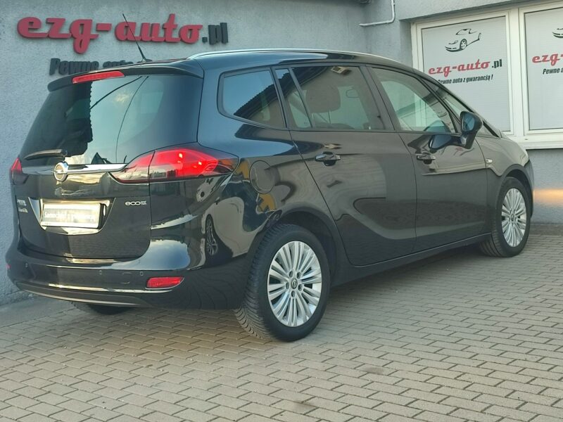 Opel Zafira 7-osób bezwypadkowa wyposażenie Gwarancja C (2011-)
