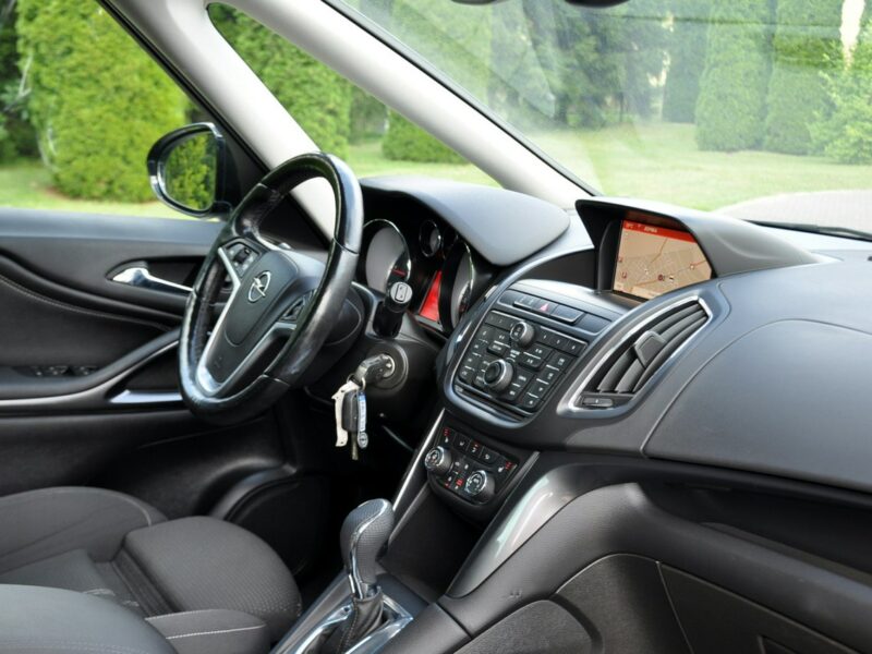 Opel Zafira 2.0d(170KM)*Lift*Xenon*Led*Navi*Kamera*7-Foteli*Welur*2xPark*Alu17"ASO C (2011-)