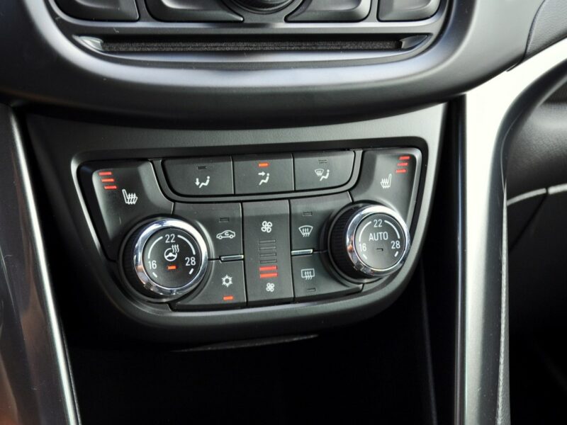 Opel Zafira 2.0d(170KM)*Lift*Xenon*Led*Navi*Kamera*7-Foteli*Welur*2xPark*Alu17"ASO C (2011-)