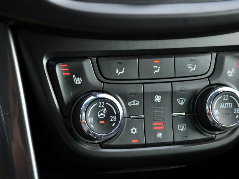 Opel Zafira 2.0d(170KM)*Lift*Xenon*Led*Navi*Kamera*7-Foteli*Welur*2xPark*Alu17"ASO C (2011-)