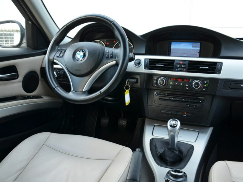 BMW 320 Opłacona 2.0D 163KM Lift LCI Serwis Navi Bi-xenon Krem Skóra E90E91E92E93(2005-2012)