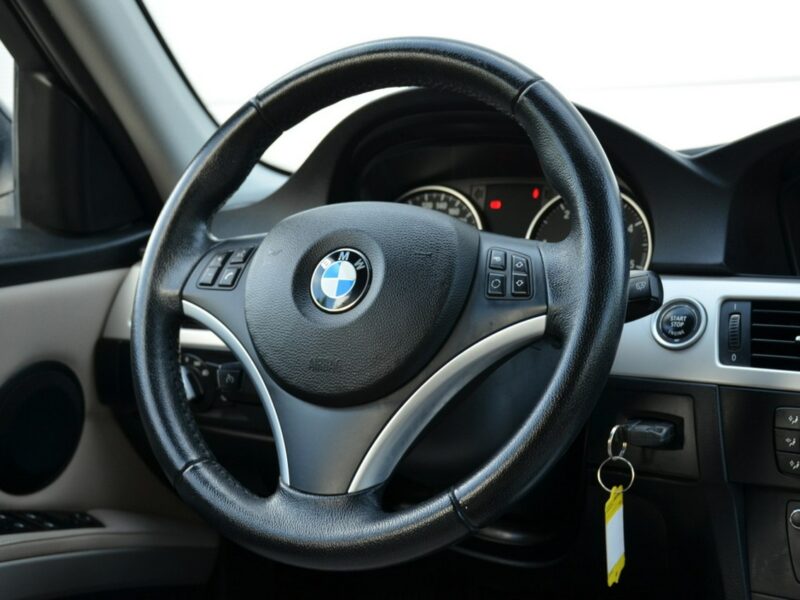 BMW 320 Opłacona 2.0D 163KM Lift LCI Serwis Navi Bi-xenon Krem Skóra E90E91E92E93(2005-2012)