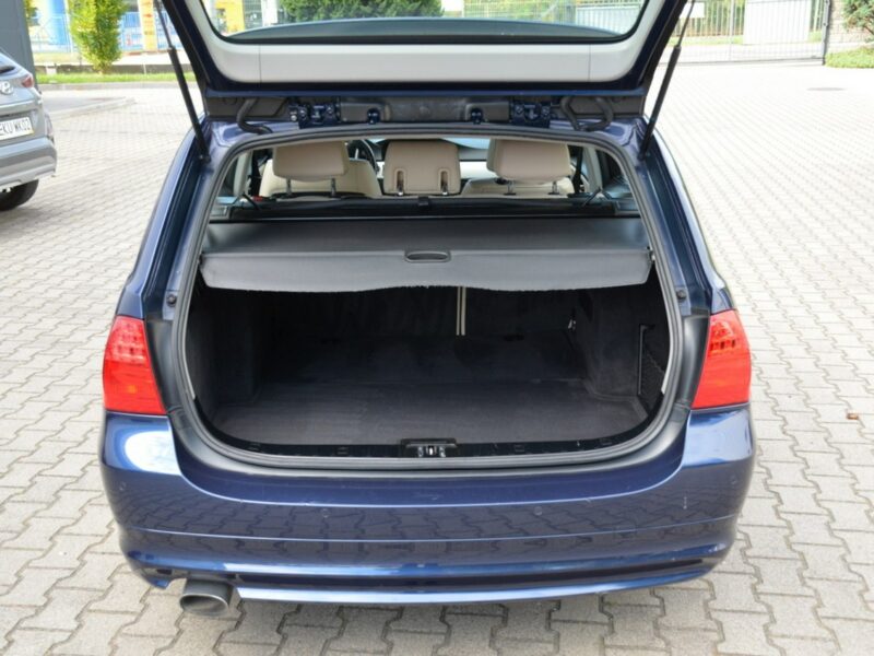 BMW 320 Opłacona 2.0D 163KM Lift LCI Serwis Navi Bi-xenon Krem Skóra E90E91E92E93(2005-2012)