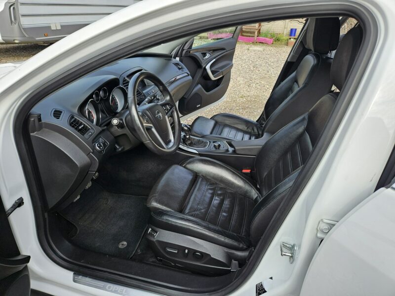 Opel Insignia Opłacona Zadbana Serwisowana Bogato Wyposażona 1Wł Po Serwisie A (2008-2017)