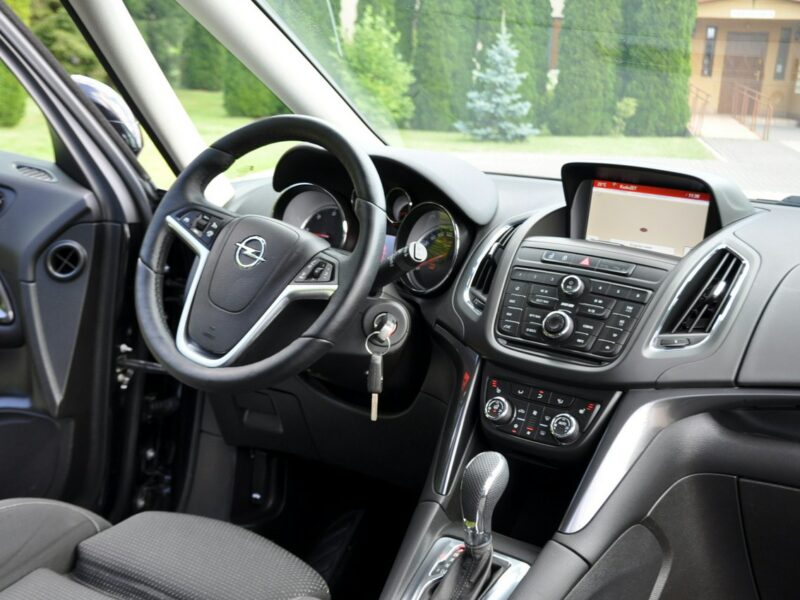 Opel Zafira 2.0d(170KM)*Lift*Xenon*Led*Navi*Kamera*7-Foteli*Welur*2xPark*Alu18"ASO C (2011-)