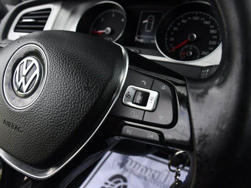 Volkswagen Golf 1,6tdi DUDKI11 Navigacja,Parktronic,Radar,StartStop,Gwarancja VII (2012-)