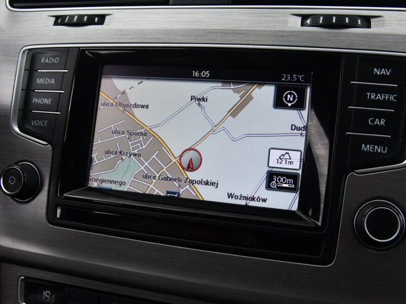 Volkswagen Golf 1,6tdi DUDKI11 Navigacja,Parktronic,Radar,StartStop,Gwarancja VII (2012-)
