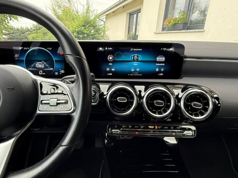 Mercedes CLA 200 MULITBEAM LED, KAMERA, EL.KLAPA, EL.HAK, GWARANCJA! II (2019-)