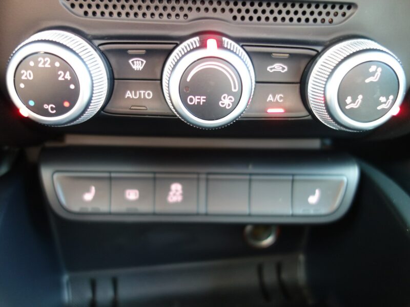 Audi A1 Audi A1 2013 1.4 benzyna 122km dobry stan 8X (2010-)