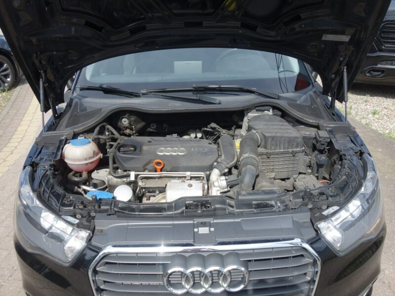 Audi A1 Audi A1 2013 1.4 benzyna 122km dobry stan 8X (2010-)