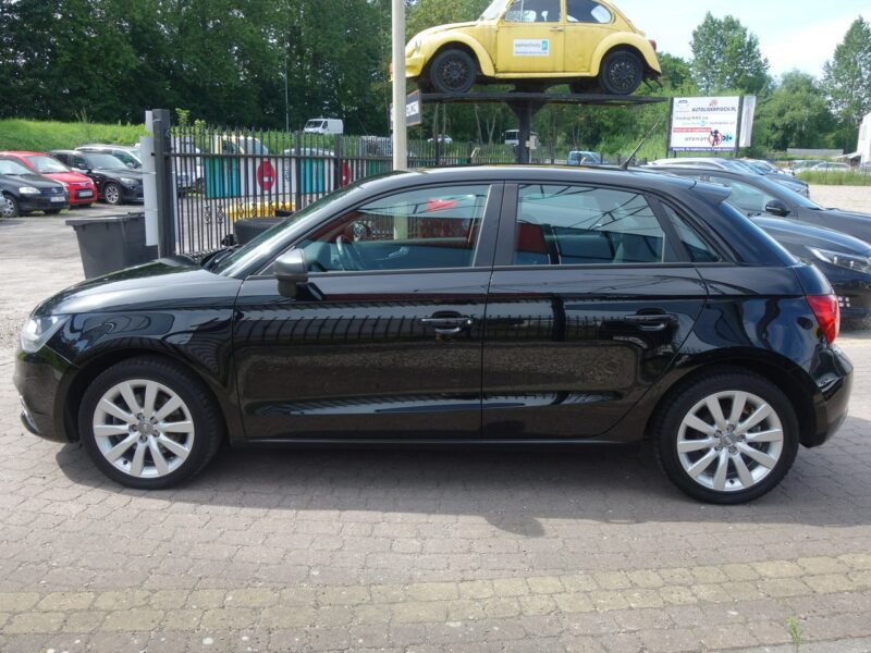 Audi A1 Audi A1 2013 1.4 benzyna 122km dobry stan 8X (2010-)