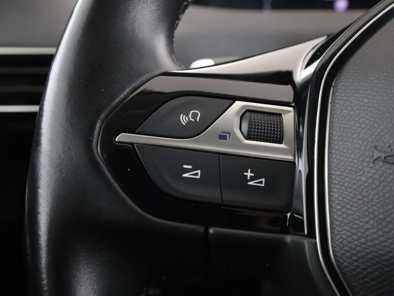 Peugeot 3008 Allure Business automat virtual półskóra panorama kamera180 navi tempo II (2016-)
