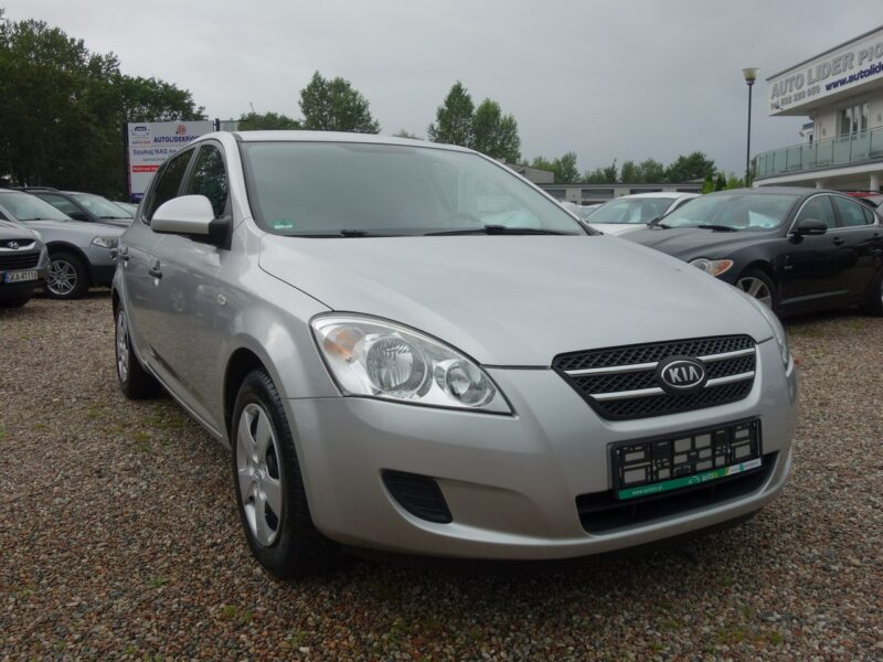 Kia Cee'd KIa ceed 2008 1.4 benzyna 109km 160 tyś przebiegu klima I (2006-2012)