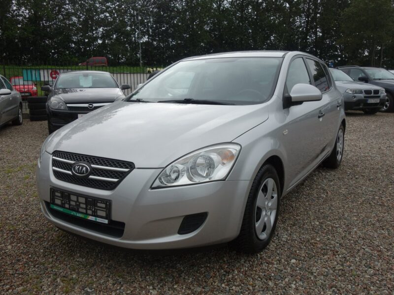 Kia Cee'd KIa ceed 2008 1.4 benzyna 109km 160 tyś przebiegu klima I (2006-2012)