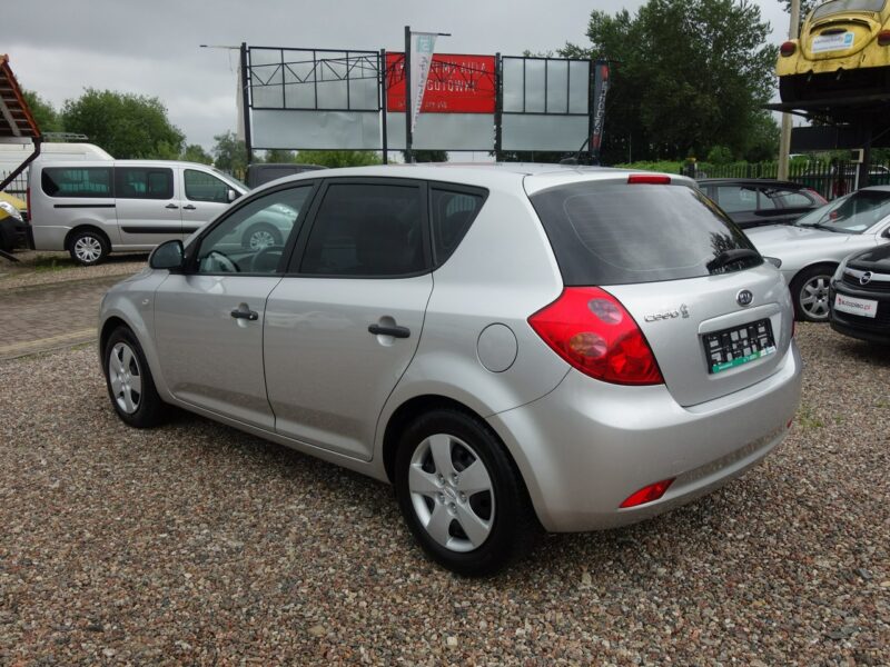 Kia Cee'd KIa ceed 2008 1.4 benzyna 109km 160 tyś przebiegu klima I (2006-2012)