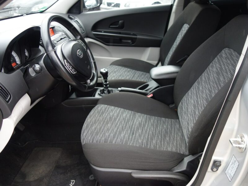 Kia Cee'd KIa ceed 2008 1.4 benzyna 109km 160 tyś przebiegu klima I (2006-2012)