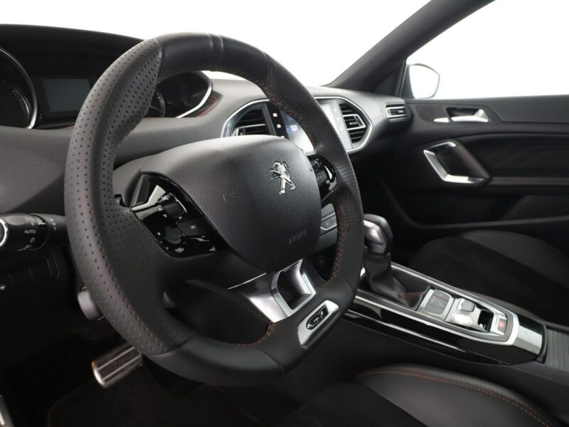 Peugeot 308 GT-Line automat 180KM navi grzane fotele alcantara PDC tempomat FullLE T9 (2014-2021)