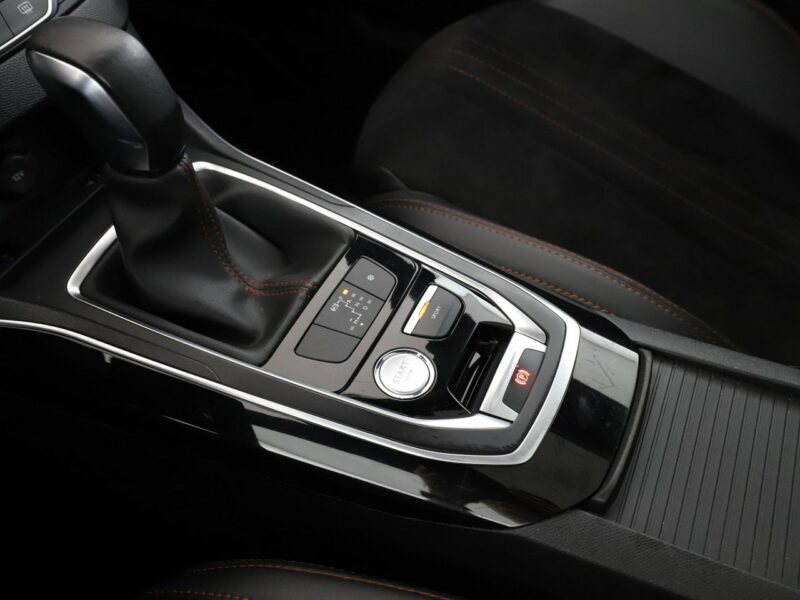 Peugeot 308 GT-Line automat 180KM navi grzane fotele alcantara PDC tempomat FullLE T9 (2014-2021)