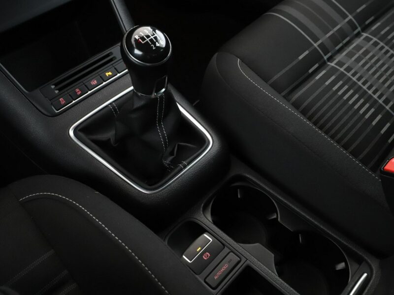 Volkswagen Tiguan BI-Xenon klima auto grzane fotele hak navi bluetooth I (2007-2016)