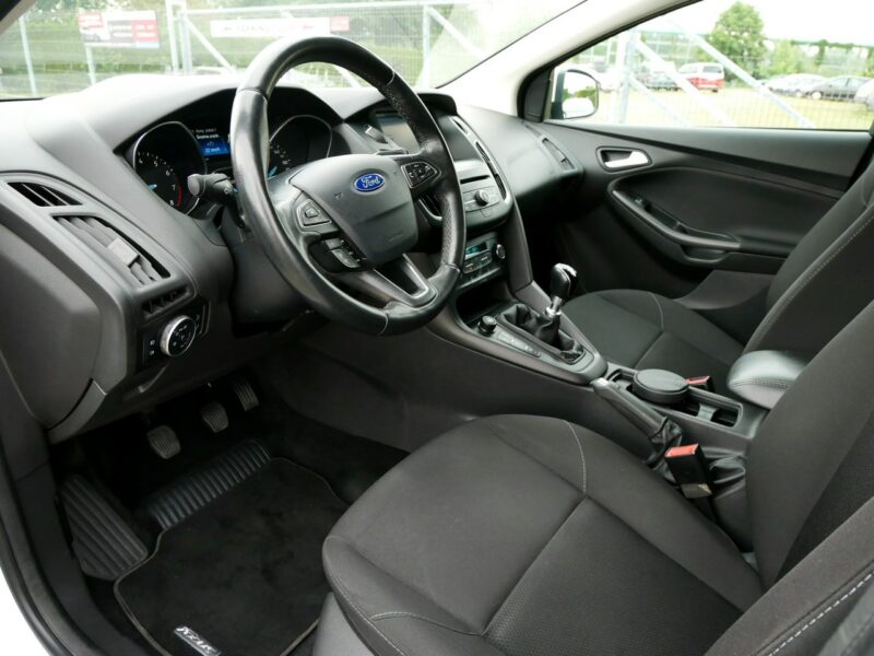 Ford Focus 1.0 E-Boost 125KM Eu6 Kombi -2xKlima -Navi -Nowy rozrząd -Pakiet zima Mk3 (2010-2018)