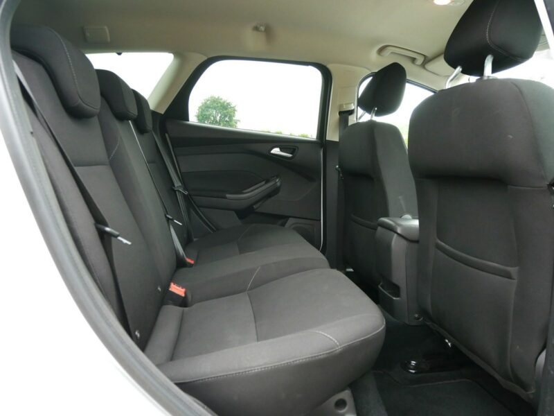 Ford Focus 1.0 E-Boost 125KM Eu6 Kombi -2xKlima -Navi -Nowy rozrząd -Pakiet zima Mk3 (2010-2018)