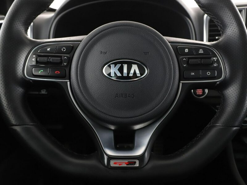 Kia Sportage 4x4 automata bi-xenon skóra panorama navi kamery klima auto IV (2016-2021)