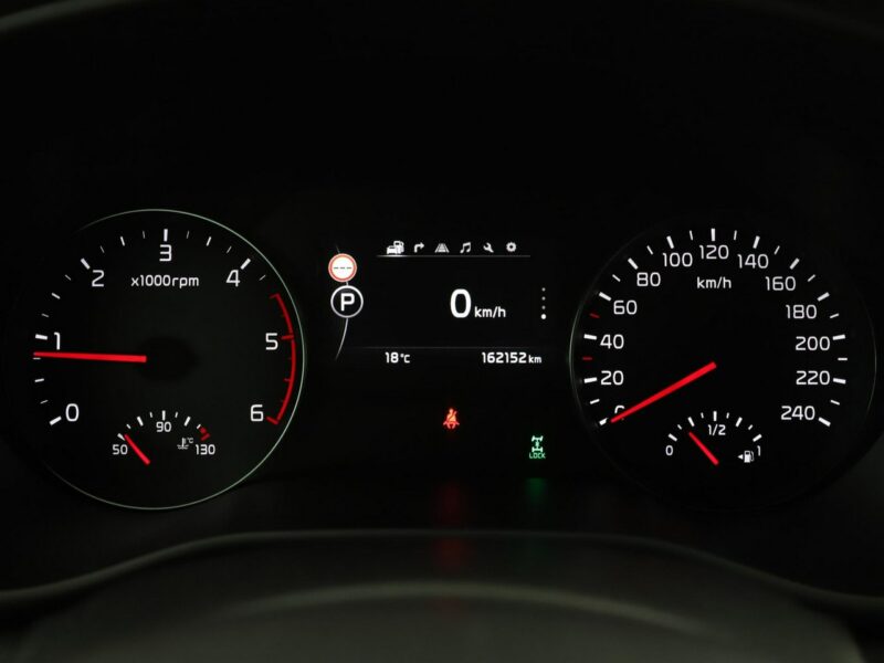 Kia Sportage 4x4 automata bi-xenon skóra panorama navi kamery klima auto IV (2016-2021)