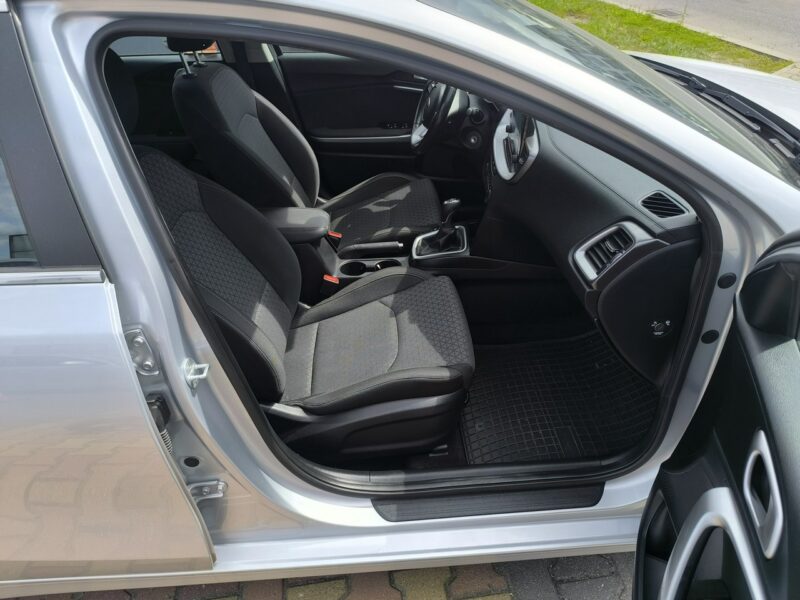 Kia Cee'd 1.6CRDi 116KM Klimatronic Kamera Salon Polska III (2018-)