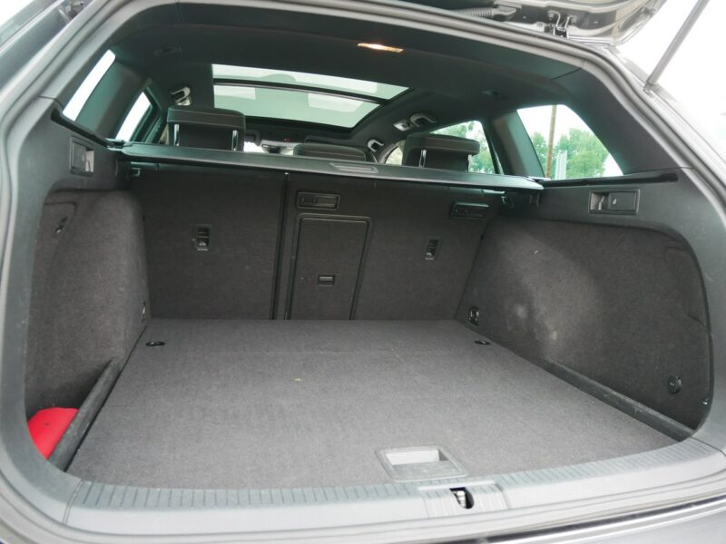 Volkswagen Golf 2.0 TSI 300KM R Kombi Automat DSG -4Motion 4x4 +Koła zimowe -Zobacz VIII (2020-)