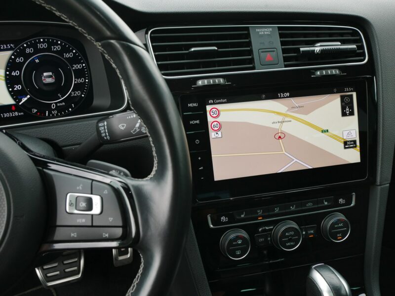 Volkswagen Golf 2.0 TSI 300KM R Kombi Automat DSG -4Motion 4x4 +Koła zimowe -Zobacz VIII (2020-)