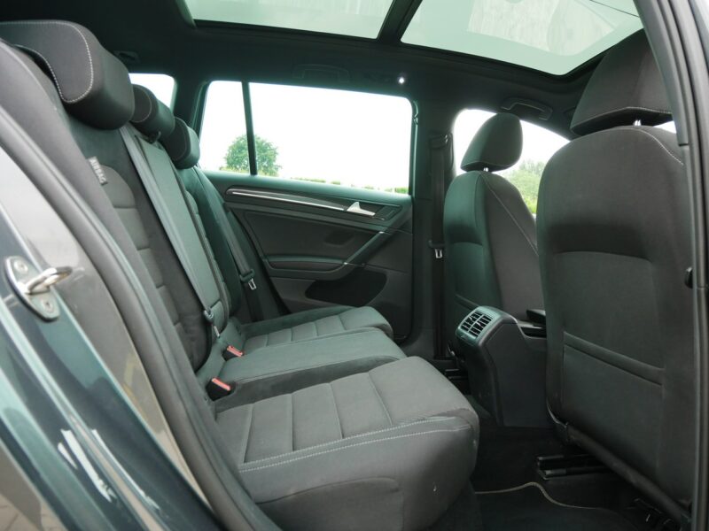Volkswagen Golf 2.0 TSI 300KM R Kombi Automat DSG -4Motion 4x4 +Koła zimowe -Zobacz VIII (2020-)