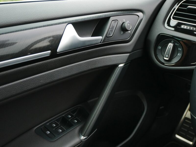 Volkswagen Golf 2.0 TSI 300KM R Kombi Automat DSG -4Motion 4x4 +Koła zimowe -Zobacz VIII (2020-)