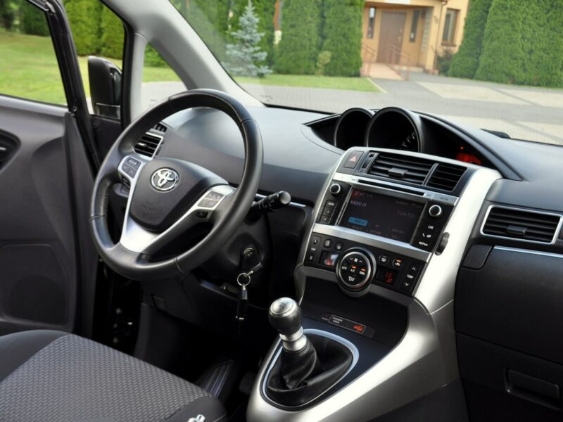 Toyota Verso 1.8i(147KM)*Duża Navi*Kamera*Klimatronik*I Wł*Welur*Reling*Alu16"ASO