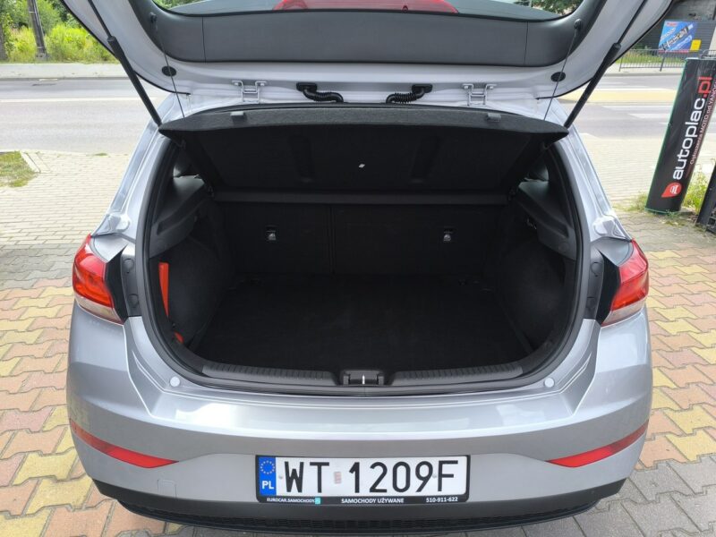Hyundai i30 1.5DPi 16V 110KM Klimatyzacja Czujniki Parkowania Salon Polska III (2017-)