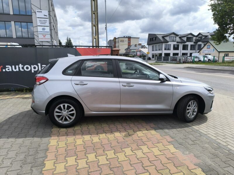 Hyundai i30 1.5DPi 16V 110KM Klimatyzacja Czujniki Parkowania Salon Polska III (2017-)