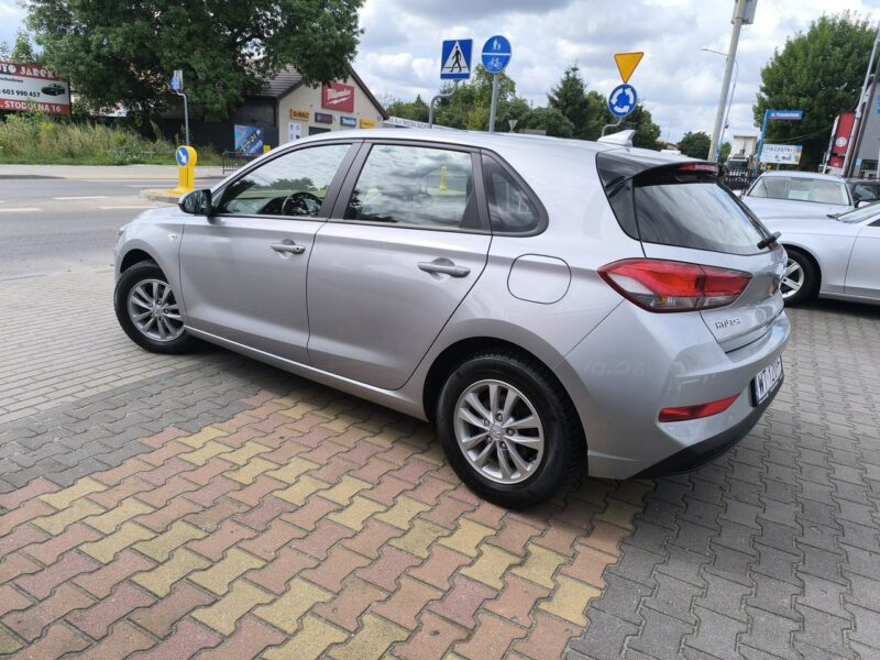 Hyundai i30 1.5DPi 16V 110KM Klimatyzacja Czujniki Parkowania Salon Polska III (2017-)
