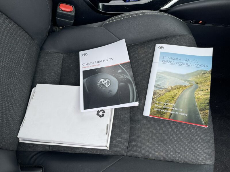 Toyota Corolla Hybryda Automat Podgrzewanie Virtual cockpit 140KM E21 (2019-)