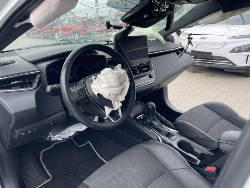 Toyota Corolla Hybryda Automat Podgrzewanie Virtual cockpit 140KM E21 (2019-)