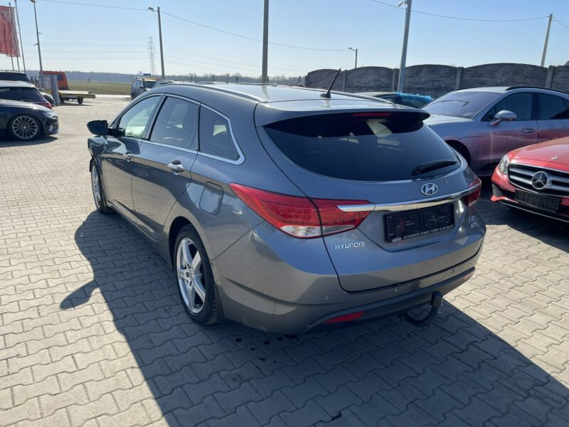 Hyundai i40 Comfort Klimatronik Podgrzewanie Czujniki