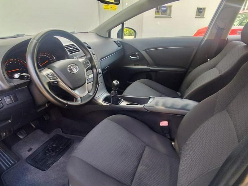 Toyota Avensis 1.8i Climatronic Gwarancja III (2009-)