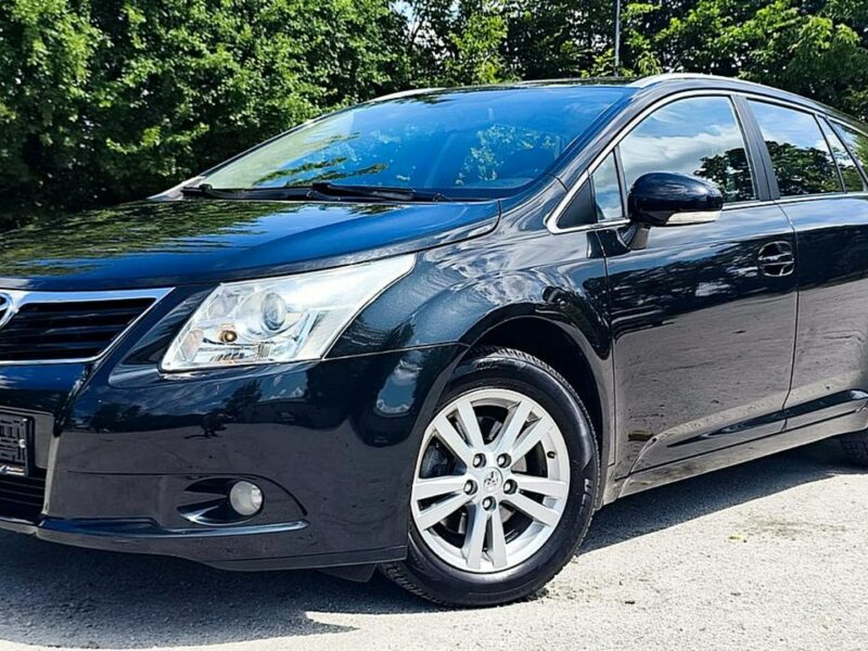 Toyota Avensis 1.8i Climatronic Gwarancja III (2009-)