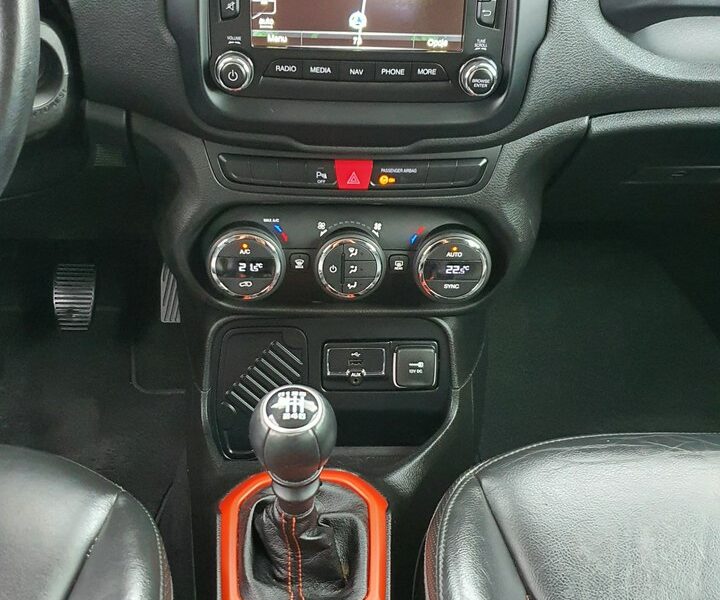 Jeep Renegade 1.4T 140KM # LIMITED # Navi # Skóra # KeyLess # Super Stan !!! I (2014-)