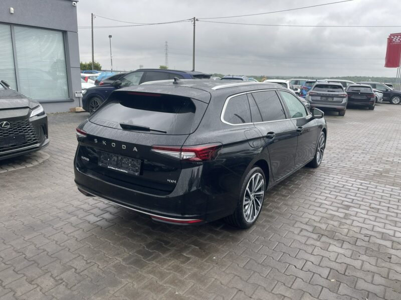 Škoda Superb 4x4 L&K Automat Kamery 360 Skóra 265KM IV (2023-)
