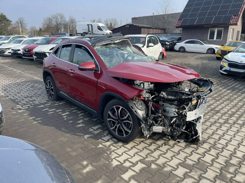 Mercedes GLA 250 4Matic Automat Podgrzewanie Pamięć Skóra 224KM