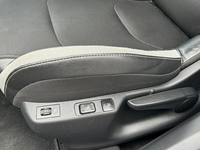 Citroen C4 1.6 HDI 116KM Półskóry Masaże 2xklimatronic Podgrzewane fotele II (2010-)