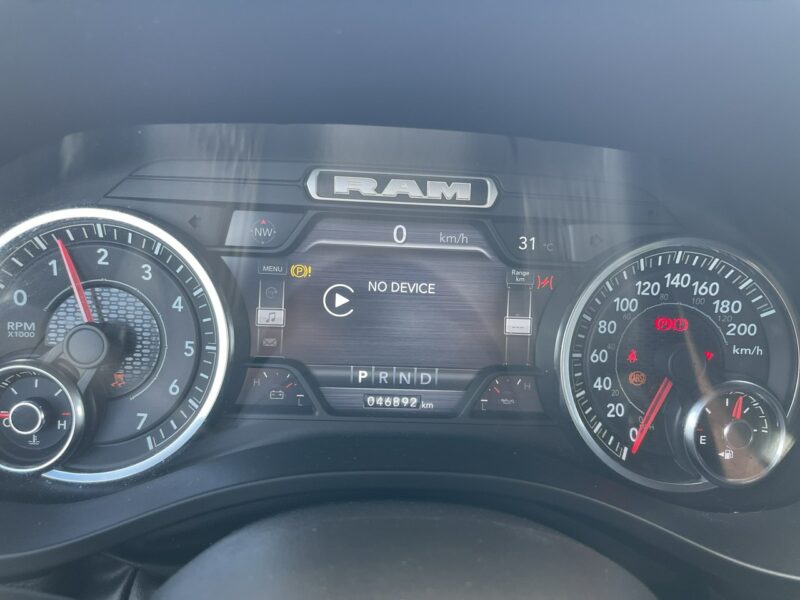 Dodge RAM Wersja EU 4x4 5,7l LPG Automat Skóra Hak _ LARAMIE V (2019-)