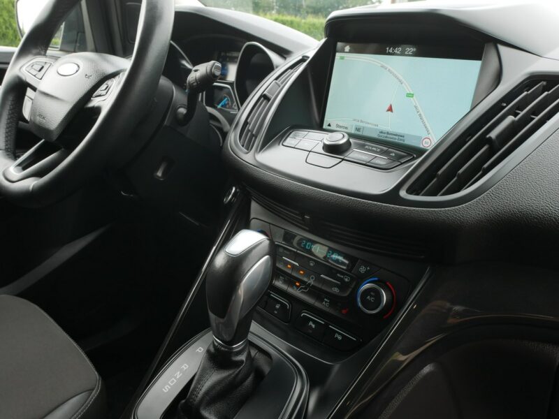 Ford Kuga 1.5 E-Boost 176KM Eu6 Automat 4x4 AWD +HAK +Pakiet zima -Navi -Zobacz II (2012-)