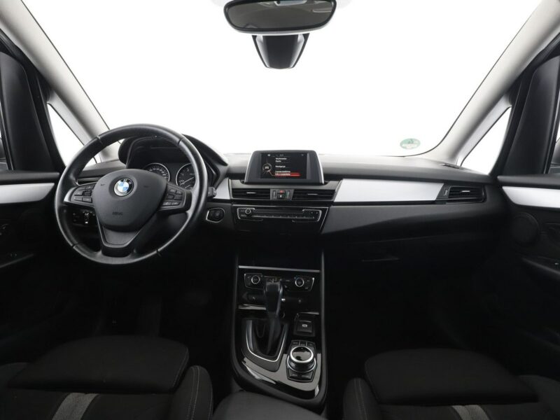 BMW 218 automat klima auto sportowe grzane fotele czujniki parkowania F22